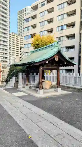 白金氷川神社の手水舎
