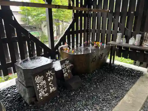 熊野皇大神社の{uncategorized: "未分類", other: "その他", undefined: "問題あり", building: "その他建物", grave: "お墓", sacred_gate: "鳥居", guardian: "狛犬", statue: "像", buddha: "仏像", history: "歴史", nature: "自然", garden: "庭園", animal: "動物", pagoda: "塔", temizu: "手水舎", mountain_gate: "山門・神門", sanctuary: "本殿・本堂", subordinate: "末社・摂社", art: "芸術", scenery: "景色", jizo: "地蔵", ema: "絵馬", goshuin: "御朱印", omikuji: "おみくじ", items: "授与品その他", amulet: "お守り", goshuincho: "御朱印帳", eats: "食事", festival: "お祭り", votive_dance: "神楽", shichigosan: "七五三参", wedding: "結婚式", experience: "体験その他", initially: "初詣", around: "周辺", anti_infection: "感染症対策"}
