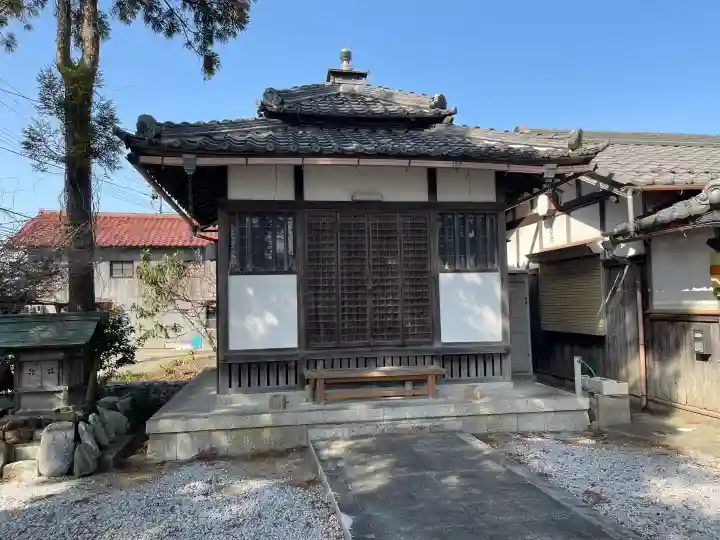 春日神社(世継)の{uncategorized: "未分類", other: "その他", undefined: "問題あり", building: "その他建物", grave: "お墓", sacred_gate: "鳥居", guardian: "狛犬", statue: "像", buddha: "仏像", history: "歴史", nature: "自然", garden: "庭園", animal: "動物", pagoda: "塔", temizu: "手水舎", mountain_gate: "山門・神門", sanctuary: "本殿・本堂", subordinate: "末社・摂社", art: "芸術", scenery: "景色", jizo: "地蔵", ema: "絵馬", goshuin: "御朱印", omikuji: "おみくじ", items: "授与品その他", amulet: "お守り", goshuincho: "御朱印帳", eats: "食事", festival: "お祭り", votive_dance: "神楽", shichigosan: "七五三参", wedding: "結婚式", experience: "体験その他", initially: "初詣", around: "周辺", anti_infection: "感染症対策"}