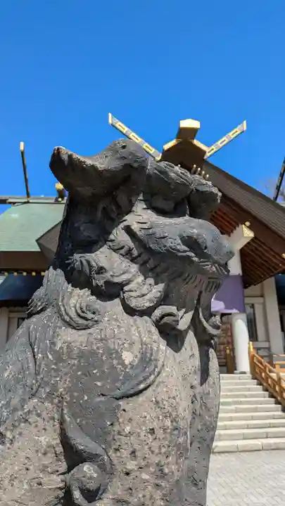 烈々布神社の狛犬