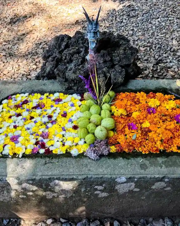仙波東照宮の{uncategorized: "未分類", other: "その他", undefined: "問題あり", building: "その他建物", grave: "お墓", sacred_gate: "鳥居", guardian: "狛犬", statue: "像", buddha: "仏像", history: "歴史", nature: "自然", garden: "庭園", animal: "動物", pagoda: "塔", temizu: "手水舎", mountain_gate: "山門・神門", sanctuary: "本殿・本堂", subordinate: "末社・摂社", art: "芸術", scenery: "景色", jizo: "地蔵", ema: "絵馬", goshuin: "御朱印", omikuji: "おみくじ", items: "授与品その他", amulet: "お守り", goshuincho: "御朱印帳", eats: "食事", festival: "お祭り", votive_dance: "神楽", shichigosan: "七五三参", wedding: "結婚式", experience: "体験その他", initially: "初詣", around: "周辺", anti_infection: "感染症対策"}