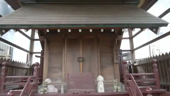 女塚神社の末社・摂社