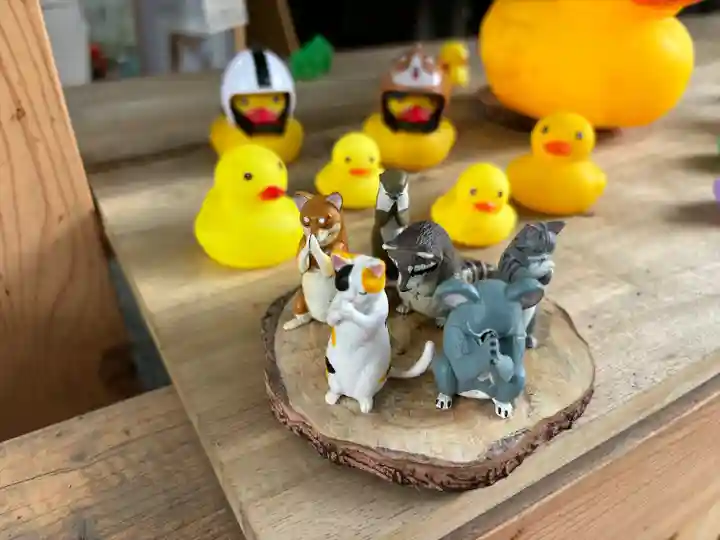 札幌諏訪神社の像