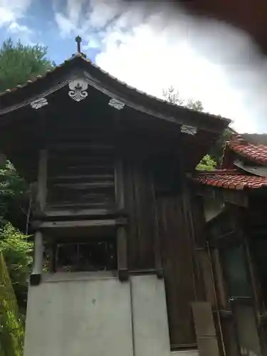 内田神社の本殿