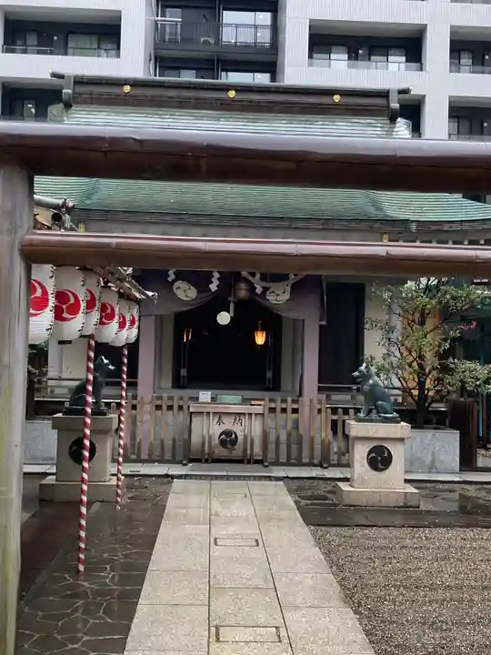 宮益御嶽神社の本殿・本堂