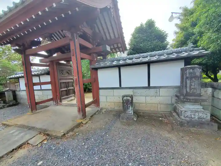 宝光寺の山門・神門