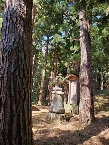 土津神社｜こどもと出世の神さまのお墓