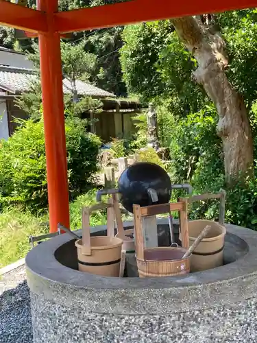 満願寺の手水舎