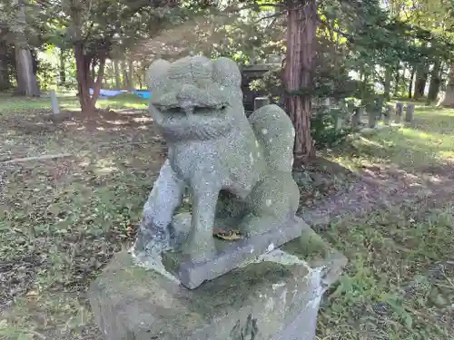 興国神社の狛犬