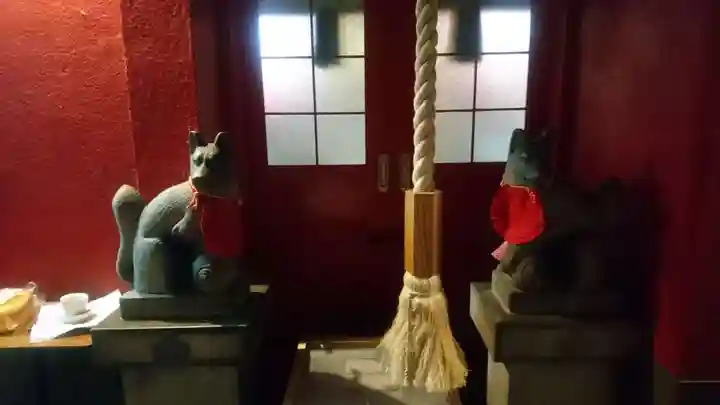 豊岩稲荷神社の本殿・本堂