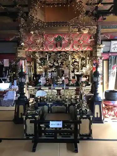 善光寺大本願の本殿