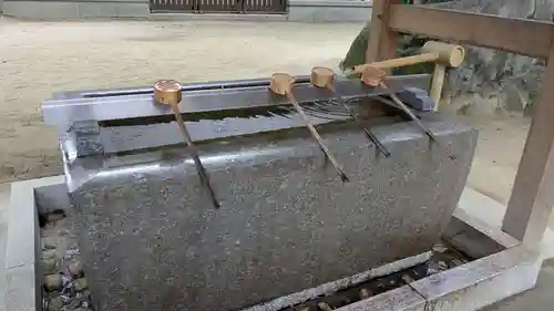 荒熊白髭稲荷神社の手水舎