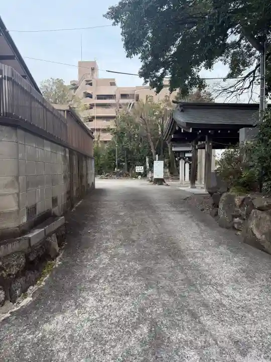 片山八幡社の{uncategorized: "未分類", other: "その他", undefined: "問題あり", building: "その他建物", grave: "お墓", sacred_gate: "鳥居", guardian: "狛犬", statue: "像", buddha: "仏像", history: "歴史", nature: "自然", garden: "庭園", animal: "動物", pagoda: "塔", temizu: "手水舎", mountain_gate: "山門・神門", sanctuary: "本殿・本堂", subordinate: "末社・摂社", art: "芸術", scenery: "景色", jizo: "地蔵", ema: "絵馬", goshuin: "御朱印", omikuji: "おみくじ", items: "授与品その他", amulet: "お守り", goshuincho: "御朱印帳", eats: "食事", festival: "お祭り", votive_dance: "神楽", shichigosan: "七五三参", wedding: "結婚式", experience: "体験その他", initially: "初詣", around: "周辺", anti_infection: "感染症対策"}