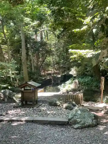 武蔵一宮氷川神社の{uncategorized: "未分類", other: "その他", undefined: "問題あり", building: "その他建物", grave: "お墓", sacred_gate: "鳥居", guardian: "狛犬", statue: "像", buddha: "仏像", history: "歴史", nature: "自然", garden: "庭園", animal: "動物", pagoda: "塔", temizu: "手水舎", mountain_gate: "山門・神門", sanctuary: "本殿・本堂", subordinate: "末社・摂社", art: "芸術", scenery: "景色", jizo: "地蔵", ema: "絵馬", goshuin: "御朱印", omikuji: "おみくじ", items: "授与品その他", amulet: "お守り", goshuincho: "御朱印帳", eats: "食事", festival: "お祭り", votive_dance: "神楽", shichigosan: "七五三参", wedding: "結婚式", experience: "体験その他", initially: "初詣", around: "周辺", anti_infection: "感染症対策"}