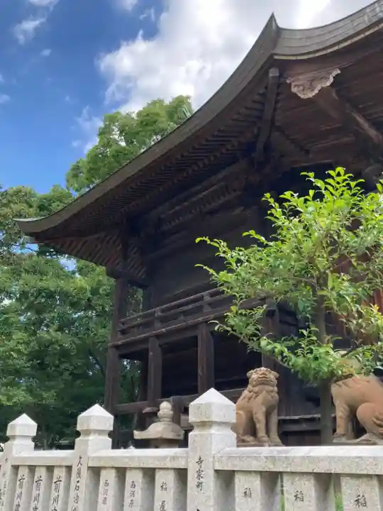 泊神社の本殿・本堂