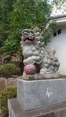 師岡熊野神社の狛犬