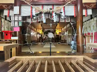 榮神社の{uncategorized: "未分類", other: "その他", undefined: "問題あり", building: "その他建物", grave: "お墓", sacred_gate: "鳥居", guardian: "狛犬", statue: "像", buddha: "仏像", history: "歴史", nature: "自然", garden: "庭園", animal: "動物", pagoda: "塔", temizu: "手水舎", mountain_gate: "山門・神門", sanctuary: "本殿・本堂", subordinate: "末社・摂社", art: "芸術", scenery: "景色", jizo: "地蔵", ema: "絵馬", goshuin: "御朱印", omikuji: "おみくじ", items: "授与品その他", amulet: "お守り", goshuincho: "御朱印帳", eats: "食事", festival: "お祭り", votive_dance: "神楽", shichigosan: "七五三参", wedding: "結婚式", experience: "体験その他", initially: "初詣", around: "周辺", anti_infection: "感染症対策"}