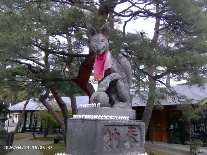 竹駒神社の{uncategorized: "未分類", other: "その他", undefined: "問題あり", building: "その他建物", grave: "お墓", sacred_gate: "鳥居", guardian: "狛犬", statue: "像", buddha: "仏像", history: "歴史", nature: "自然", garden: "庭園", animal: "動物", pagoda: "塔", temizu: "手水舎", mountain_gate: "山門・神門", sanctuary: "本殿・本堂", subordinate: "末社・摂社", art: "芸術", scenery: "景色", jizo: "地蔵", ema: "絵馬", goshuin: "御朱印", omikuji: "おみくじ", items: "授与品その他", amulet: "お守り", goshuincho: "御朱印帳", eats: "食事", festival: "お祭り", votive_dance: "神楽", shichigosan: "七五三参", wedding: "結婚式", experience: "体験その他", initially: "初詣", around: "周辺", anti_infection: "感染症対策"}