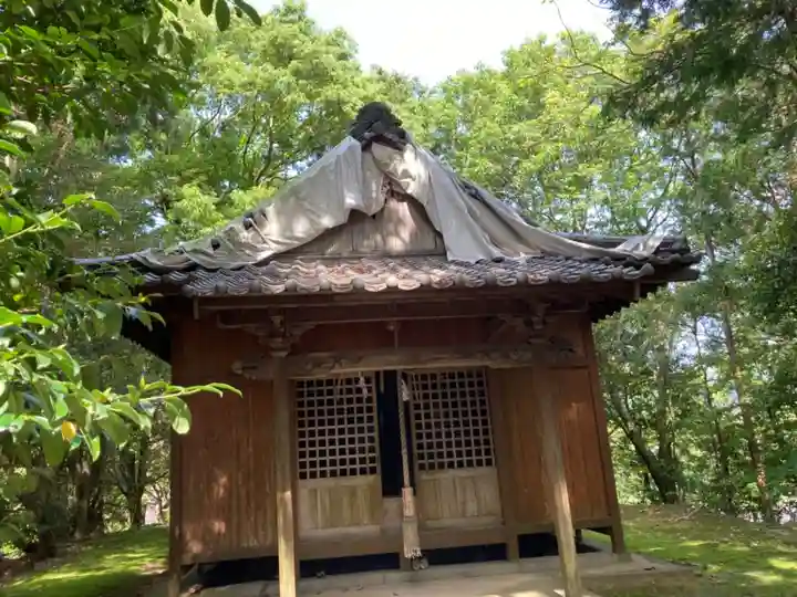 諏訪神社の末社・摂社