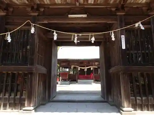 伊美別宮社の山門・神門