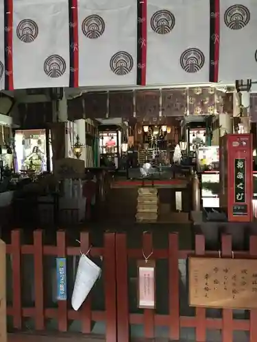 三崎稲荷神社の本殿・本堂