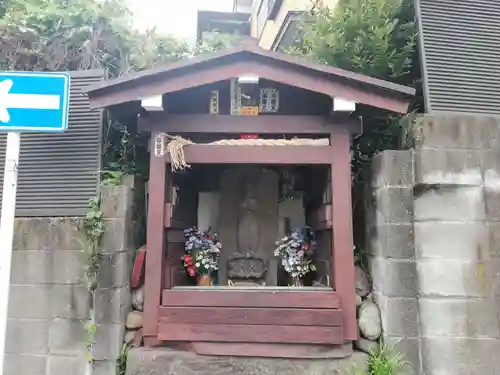 庚申塔（久が原）の本殿