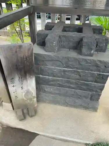 亀戸 香取神社の{uncategorized: "未分類", other: "その他", undefined: "問題あり", building: "その他建物", grave: "お墓", sacred_gate: "鳥居", guardian: "狛犬", statue: "像", buddha: "仏像", history: "歴史", nature: "自然", garden: "庭園", animal: "動物", pagoda: "塔", temizu: "手水舎", mountain_gate: "山門・神門", sanctuary: "本殿・本堂", subordinate: "末社・摂社", art: "芸術", scenery: "景色", jizo: "地蔵", ema: "絵馬", goshuin: "御朱印", omikuji: "おみくじ", items: "授与品その他", amulet: "お守り", goshuincho: "御朱印帳", eats: "食事", festival: "お祭り", votive_dance: "神楽", shichigosan: "七五三参", wedding: "結婚式", experience: "体験その他", initially: "初詣", around: "周辺", anti_infection: "感染症対策"}