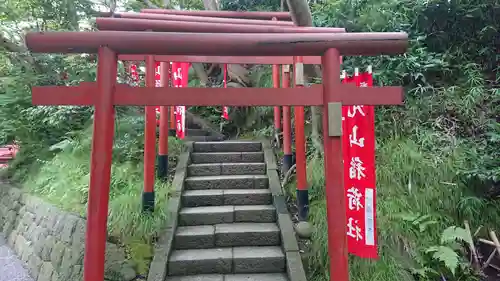 鶴岡八幡宮の鳥居