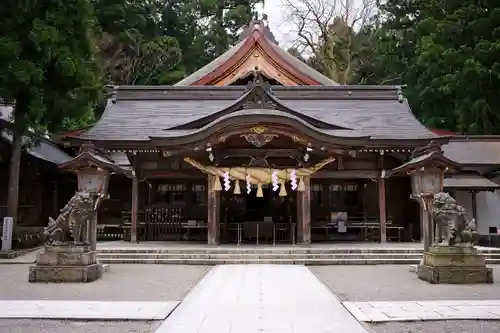 白山比咩神社の本殿