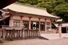 照國神社の本殿