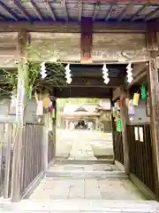 吾妻神社の山門