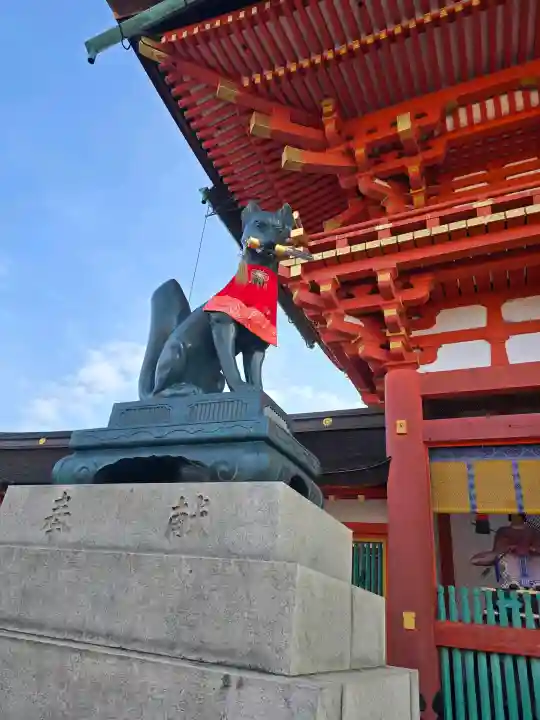 伏見稲荷大社の{uncategorized: "未分類", other: "その他", undefined: "問題あり", building: "その他建物", grave: "お墓", sacred_gate: "鳥居", guardian: "狛犬", statue: "像", buddha: "仏像", history: "歴史", nature: "自然", garden: "庭園", animal: "動物", pagoda: "塔", temizu: "手水舎", mountain_gate: "山門・神門", sanctuary: "本殿・本堂", subordinate: "末社・摂社", art: "芸術", scenery: "景色", jizo: "地蔵", ema: "絵馬", goshuin: "御朱印", omikuji: "おみくじ", items: "授与品その他", amulet: "お守り", goshuincho: "御朱印帳", eats: "食事", festival: "お祭り", votive_dance: "神楽", shichigosan: "七五三参", wedding: "結婚式", experience: "体験その他", initially: "初詣", around: "周辺", anti_infection: "感染症対策"}