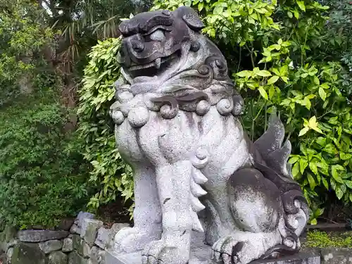 福岡縣護國神社の狛犬