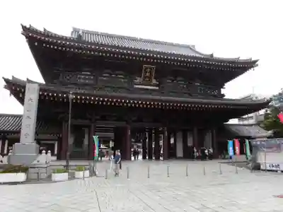 川崎大師（平間寺）の山門・神門