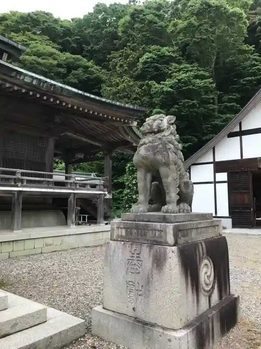 函館八幡宮の狛犬