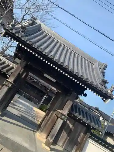 正法寺の山門