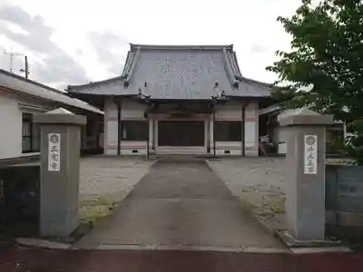 正覚寺の本殿・本堂