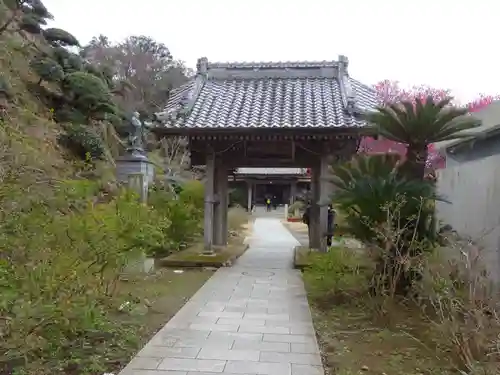 了仙寺の山門