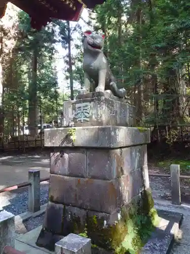 三峯神社の狛犬