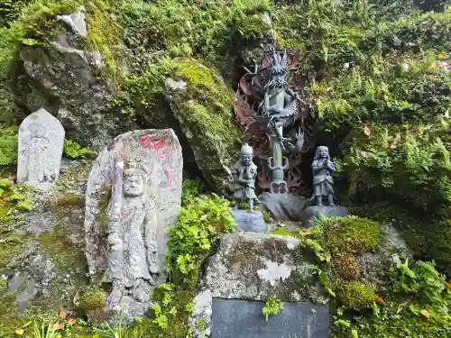 大本山七宝瀧寺(大阪府)