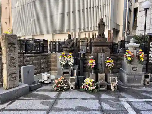 赤坂不動尊威徳寺(東京都)