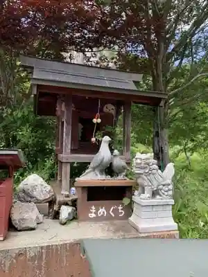 納八幡神社の本殿