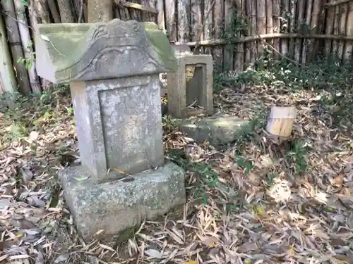 主石神社の末社