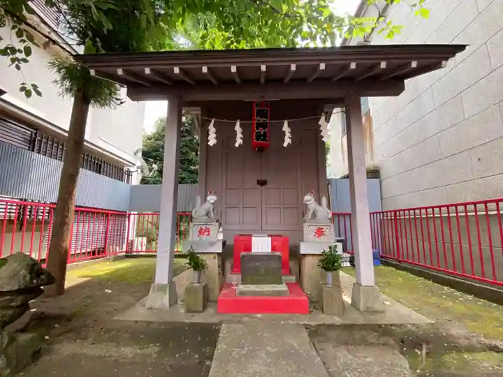堰神社の本殿・本堂