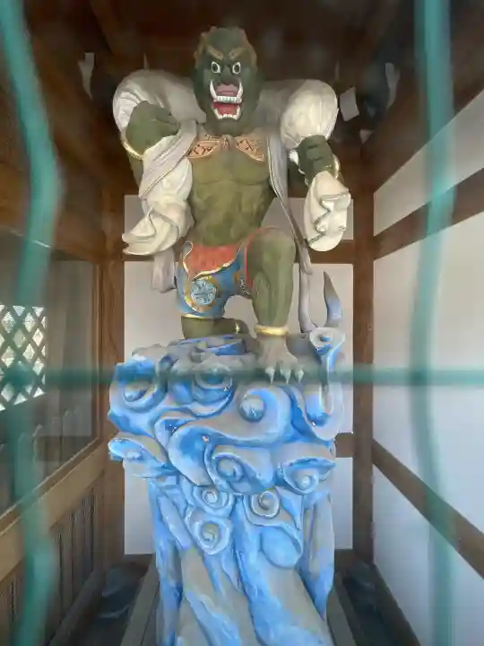 鳳台院の{uncategorized: "未分類", other: "その他", undefined: "問題あり", building: "その他建物", grave: "お墓", sacred_gate: "鳥居", guardian: "狛犬", statue: "像", buddha: "仏像", history: "歴史", nature: "自然", garden: "庭園", animal: "動物", pagoda: "塔", temizu: "手水舎", mountain_gate: "山門・神門", sanctuary: "本殿・本堂", subordinate: "末社・摂社", art: "芸術", scenery: "景色", jizo: "地蔵", ema: "絵馬", goshuin: "御朱印", omikuji: "おみくじ", items: "授与品その他", amulet: "お守り", goshuincho: "御朱印帳", eats: "食事", festival: "お祭り", votive_dance: "神楽", shichigosan: "七五三参", wedding: "結婚式", experience: "体験その他", initially: "初詣", around: "周辺", anti_infection: "感染症対策"}