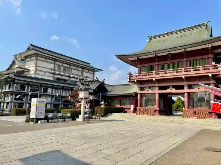 笠間稲荷神社の{uncategorized: "未分類", other: "その他", undefined: "問題あり", building: "その他建物", grave: "お墓", sacred_gate: "鳥居", guardian: "狛犬", statue: "像", buddha: "仏像", history: "歴史", nature: "自然", garden: "庭園", animal: "動物", pagoda: "塔", temizu: "手水舎", mountain_gate: "山門・神門", sanctuary: "本殿・本堂", subordinate: "末社・摂社", art: "芸術", scenery: "景色", jizo: "地蔵", ema: "絵馬", goshuin: "御朱印", omikuji: "おみくじ", items: "授与品その他", amulet: "お守り", goshuincho: "御朱印帳", eats: "食事", festival: "お祭り", votive_dance: "神楽", shichigosan: "七五三参", wedding: "結婚式", experience: "体験その他", initially: "初詣", around: "周辺", anti_infection: "感染症対策"}
