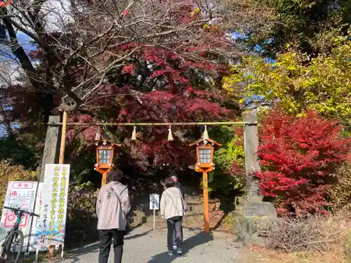 新倉富士浅間神社の建物その他