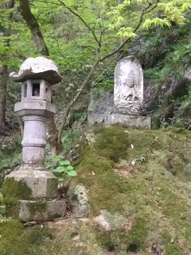 宝珠山 立石寺の庭園