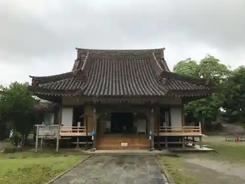 金武観音寺の本殿