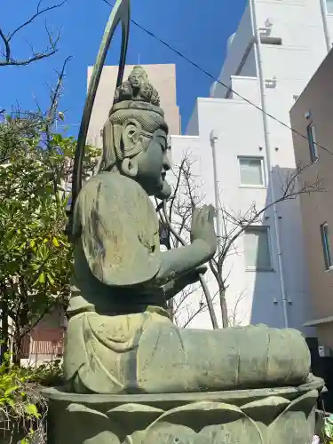 本郷薬師堂の{uncategorized: "未分類", other: "その他", undefined: "問題あり", building: "その他建物", grave: "お墓", sacred_gate: "鳥居", guardian: "狛犬", statue: "像", buddha: "仏像", history: "歴史", nature: "自然", garden: "庭園", animal: "動物", pagoda: "塔", temizu: "手水舎", mountain_gate: "山門・神門", sanctuary: "本殿・本堂", subordinate: "末社・摂社", art: "芸術", scenery: "景色", jizo: "地蔵", ema: "絵馬", goshuin: "御朱印", omikuji: "おみくじ", items: "授与品その他", amulet: "お守り", goshuincho: "御朱印帳", eats: "食事", festival: "お祭り", votive_dance: "神楽", shichigosan: "七五三参", wedding: "結婚式", experience: "体験その他", initially: "初詣", around: "周辺", anti_infection: "感染症対策"}